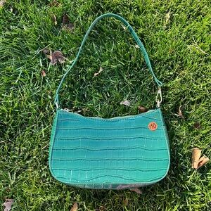 Green purse